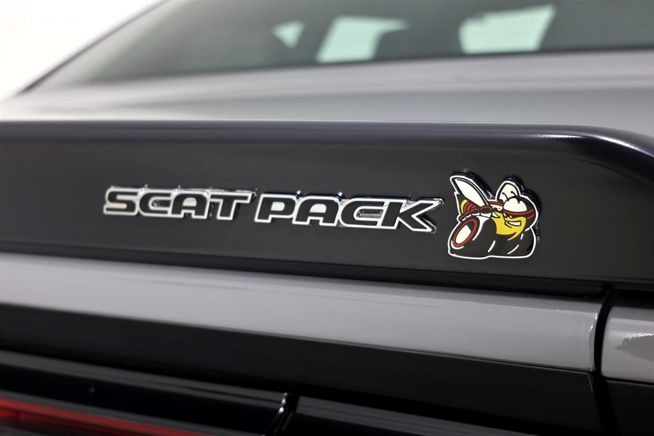 Dodge Challenger  2023