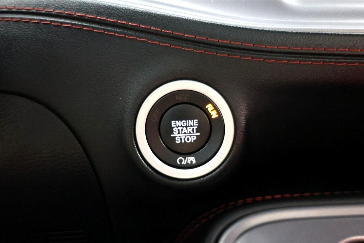 Dodge Challenger  2023