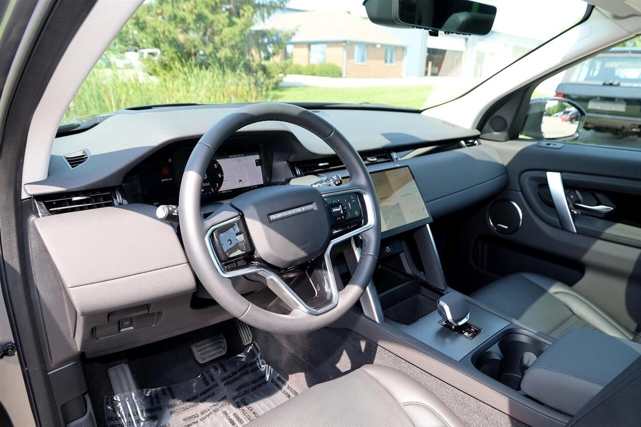 Land Rover Discovery Sport  2024