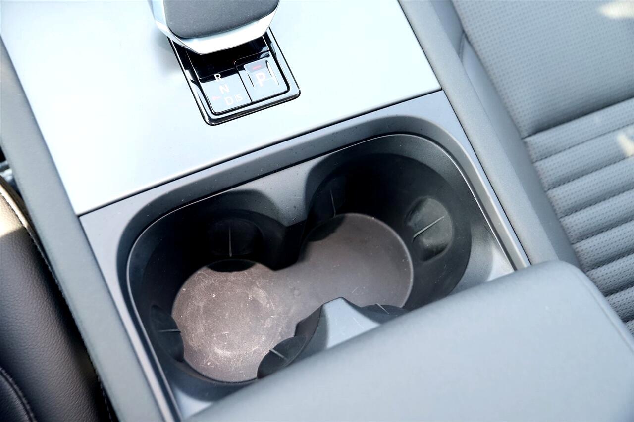 Land Rover Discovery Sport  2024