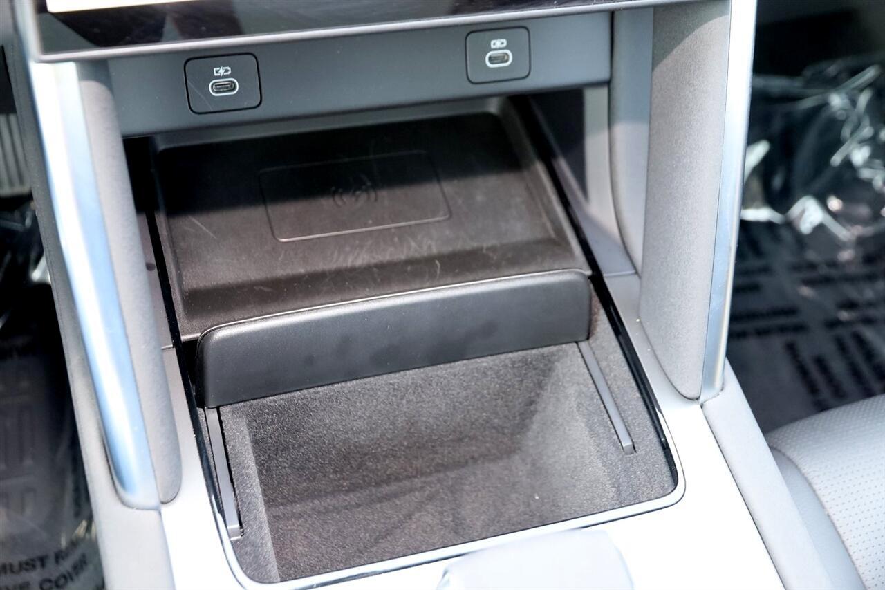 Land Rover Discovery Sport  2024