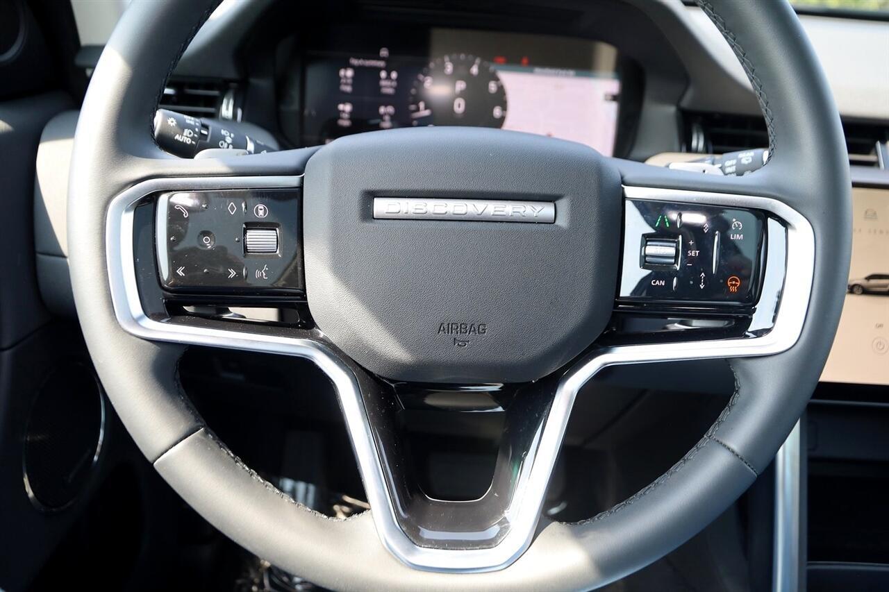 Land Rover Discovery Sport  2024