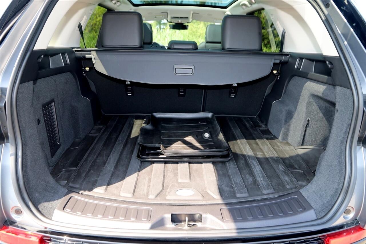 Land Rover Discovery Sport  2024