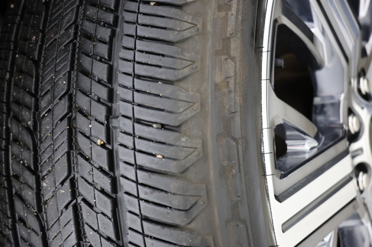 Toyota Sequoia  2023