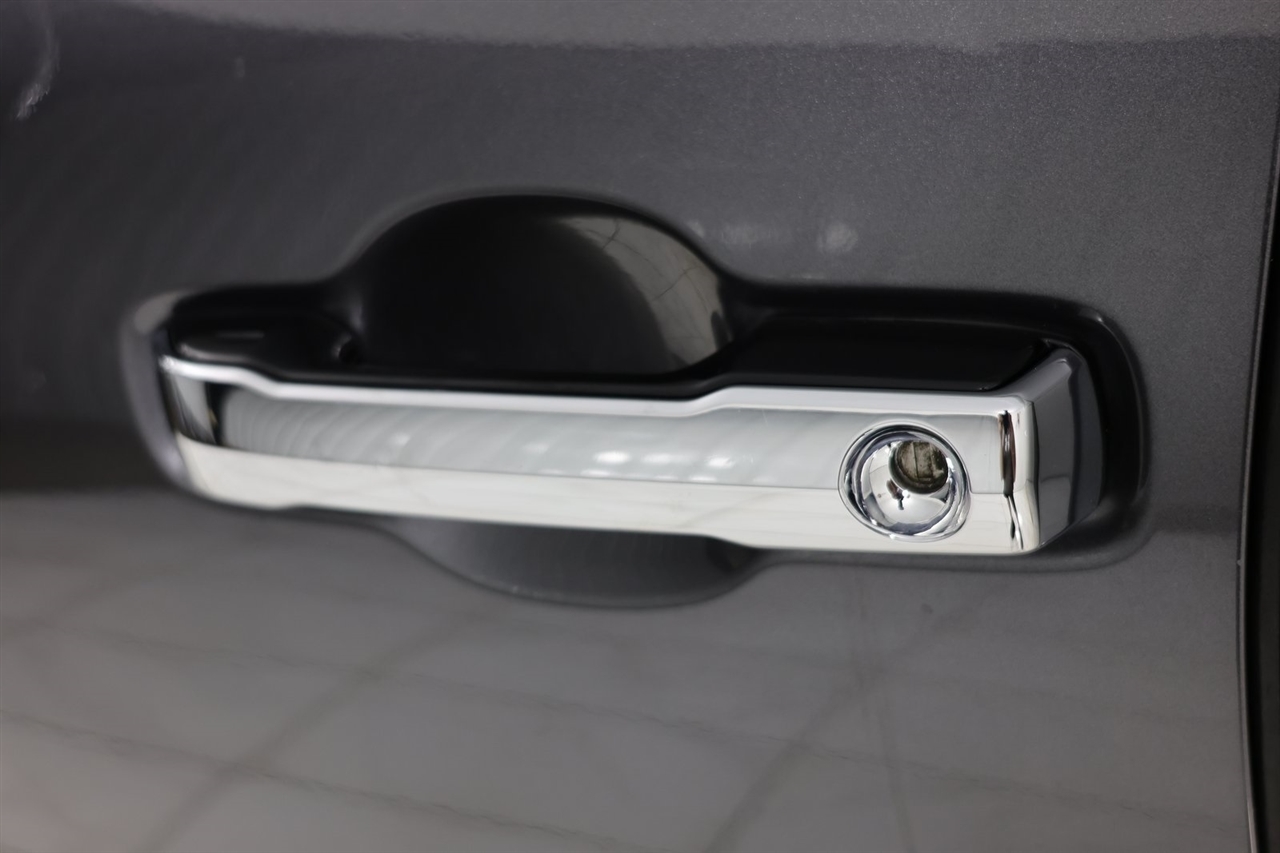 Toyota Sequoia  2023