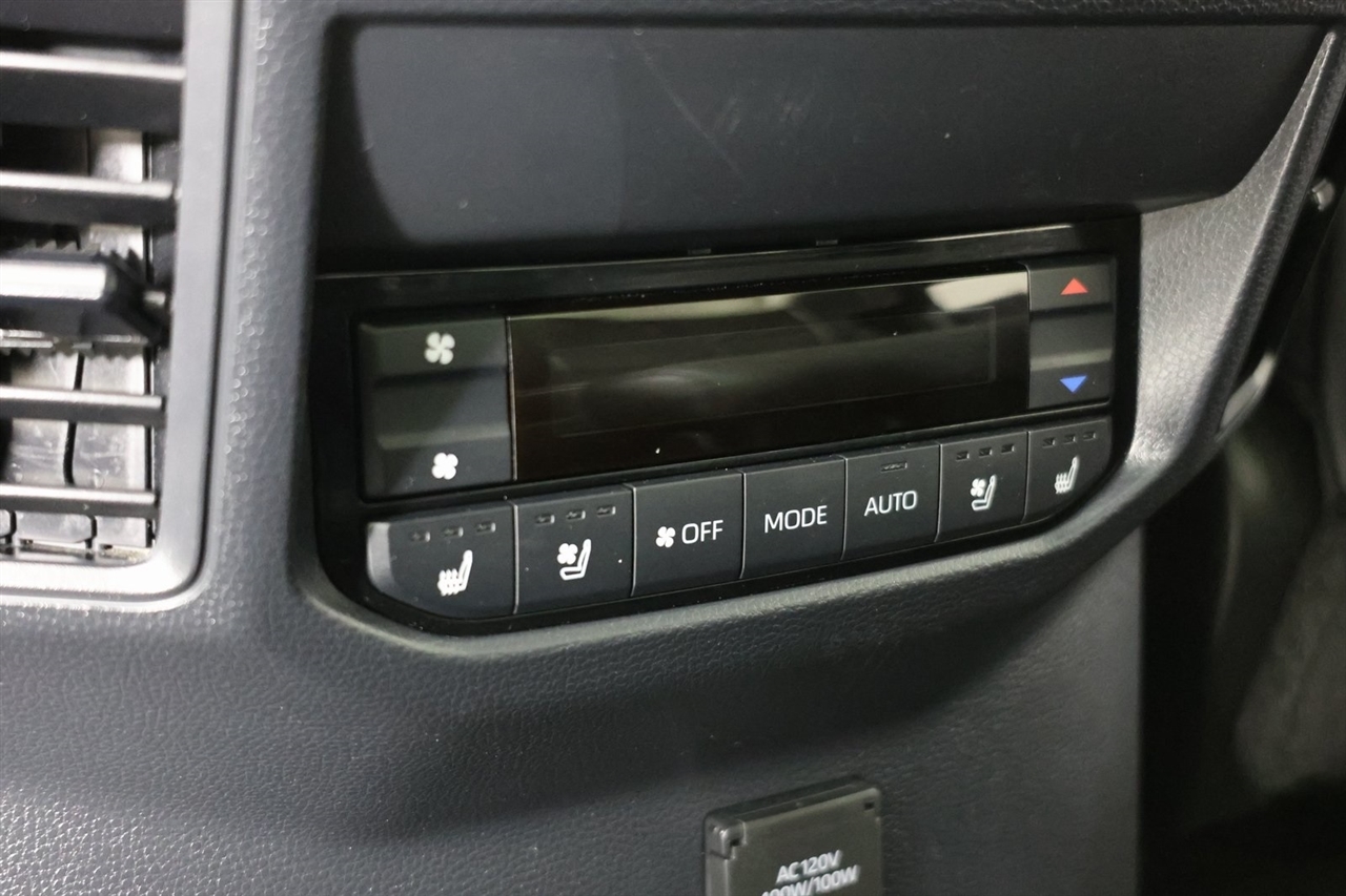 Toyota Sequoia  2023