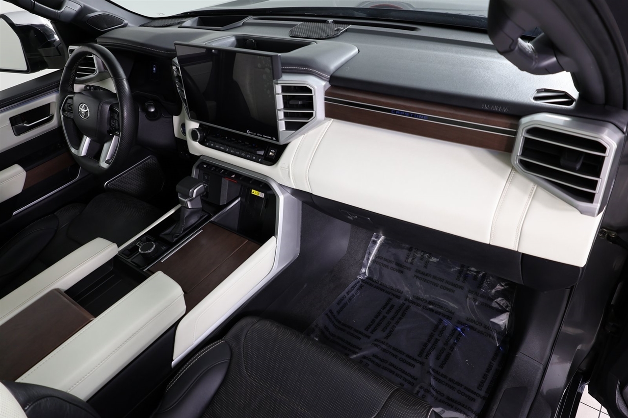 Toyota Sequoia  2023