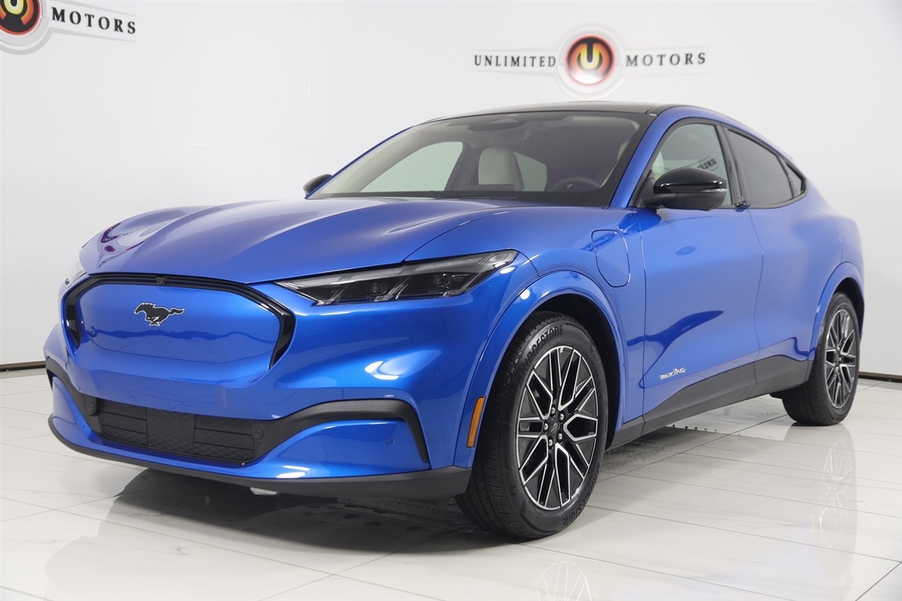 Ford Mustang Mach-E  2025