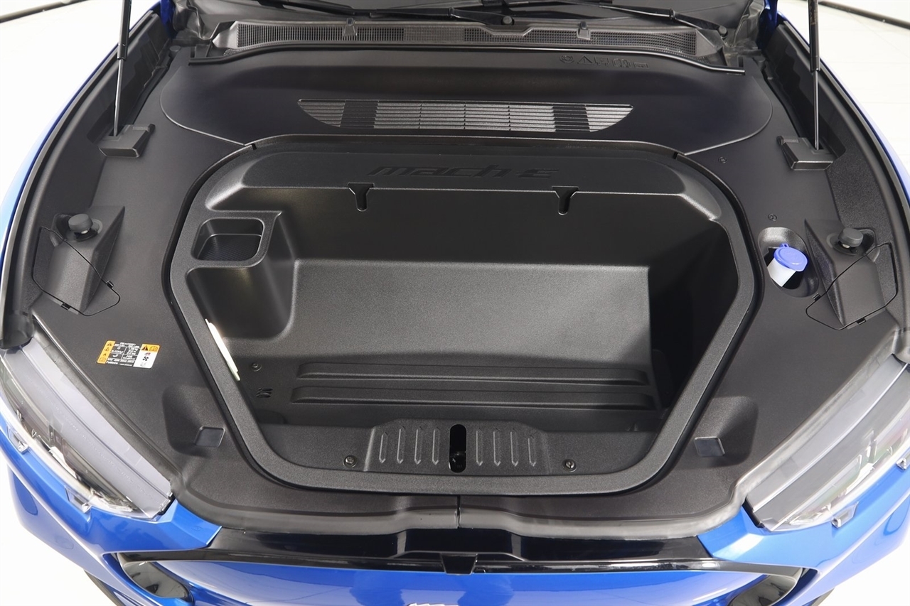 Ford Mustang Mach-E  2025