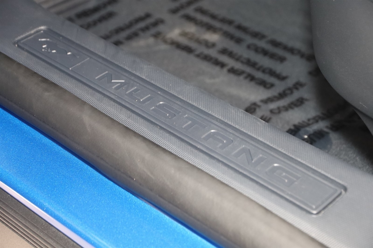 Ford Mustang Mach-E  2025