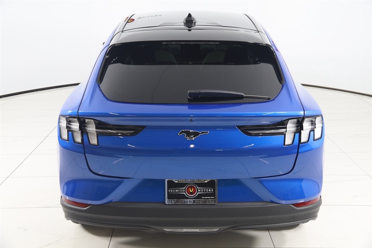 Ford Mustang Mach-E  2025