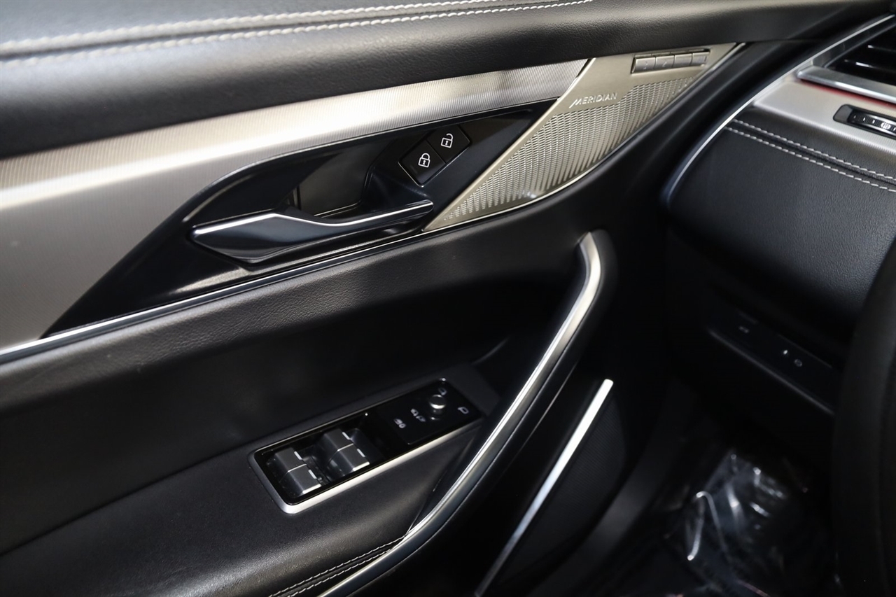 Jaguar F-Pace  2024