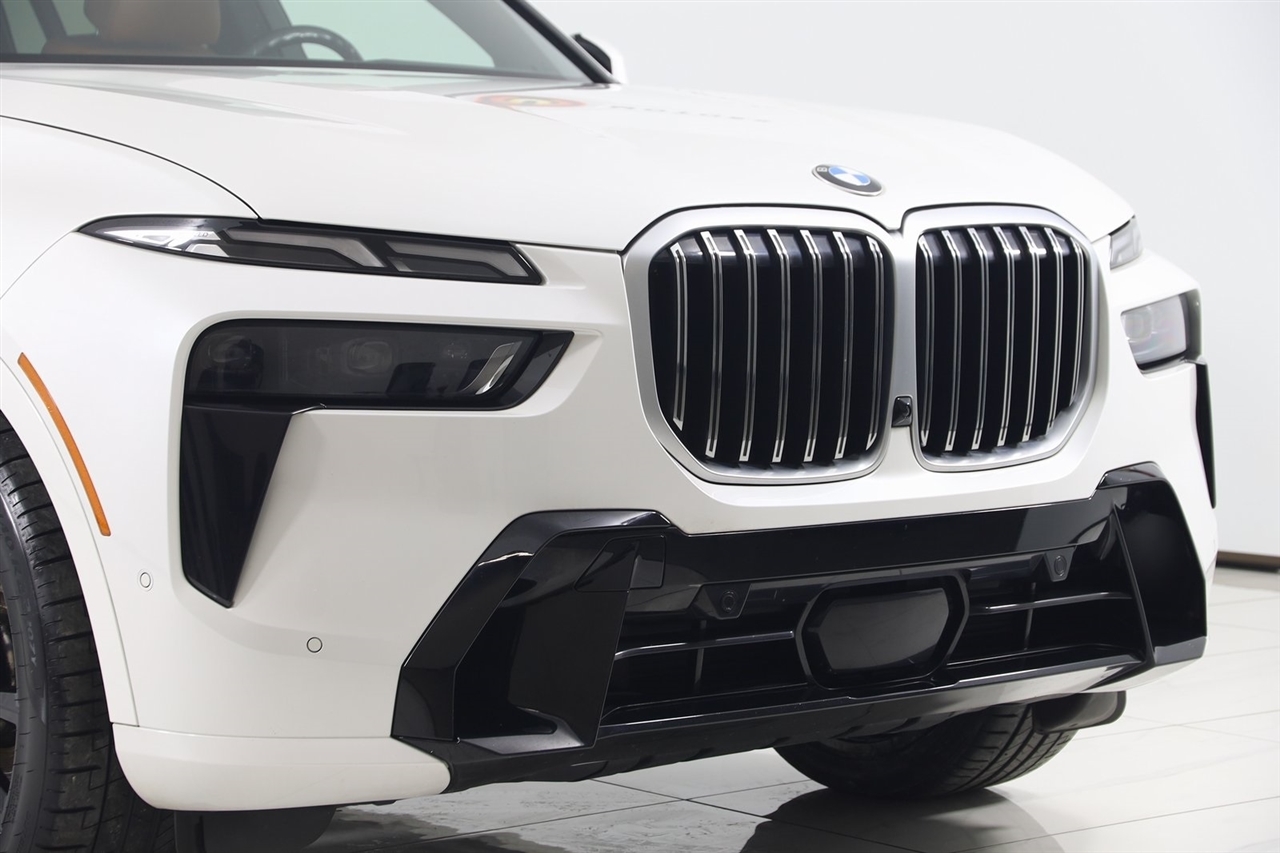 BMW X7  2023