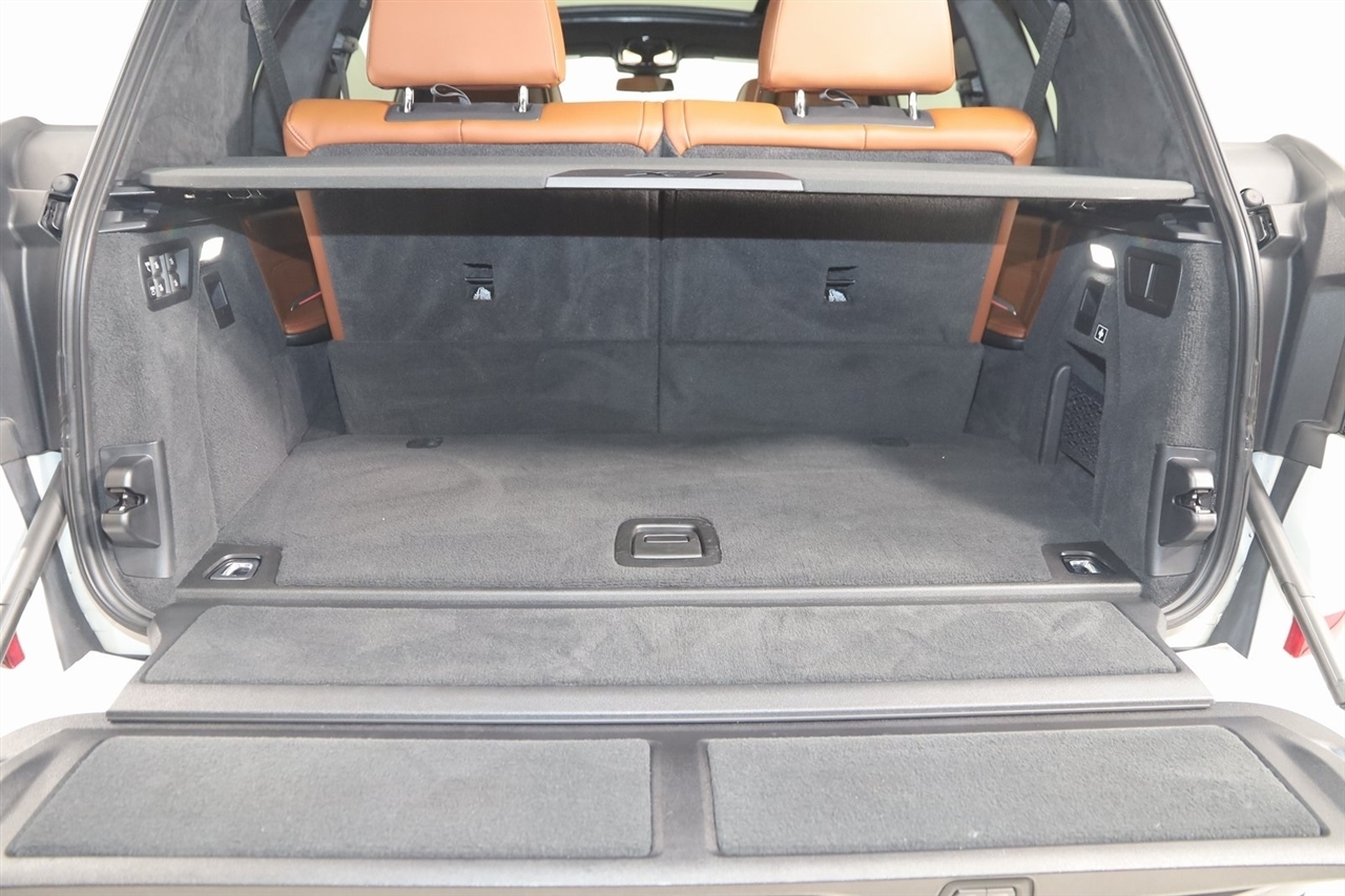 BMW X7  2023