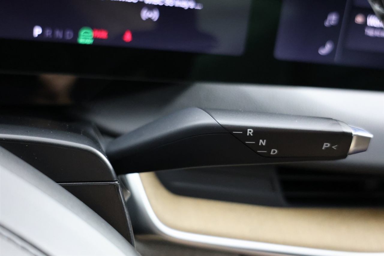 Lucid Air  2024