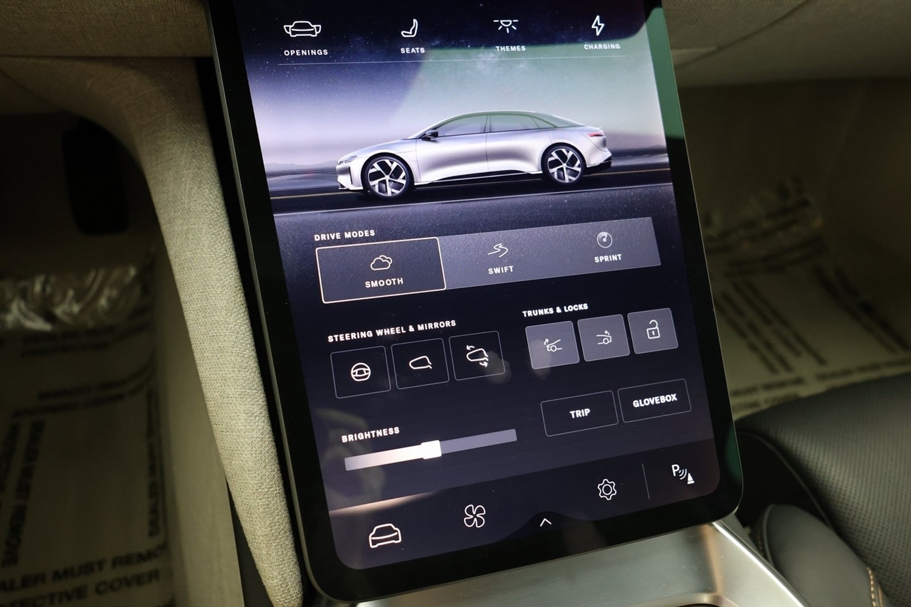 Lucid Air  2024