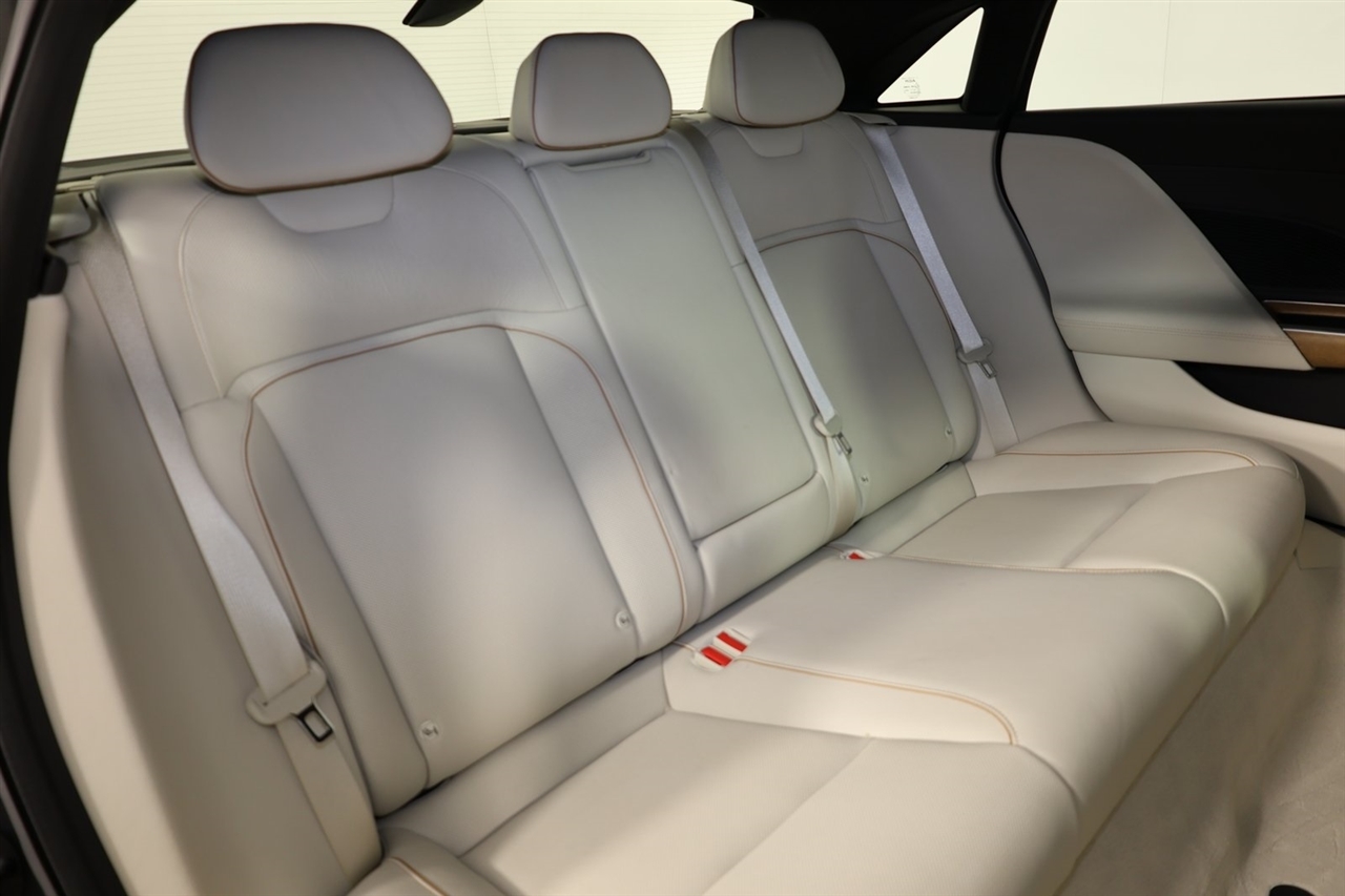 Lucid Air  2024