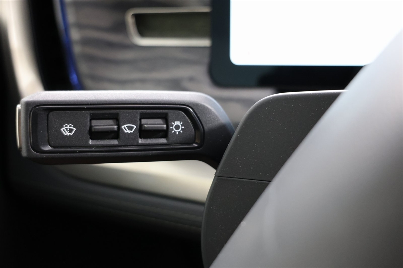 Rivian R1T  2023