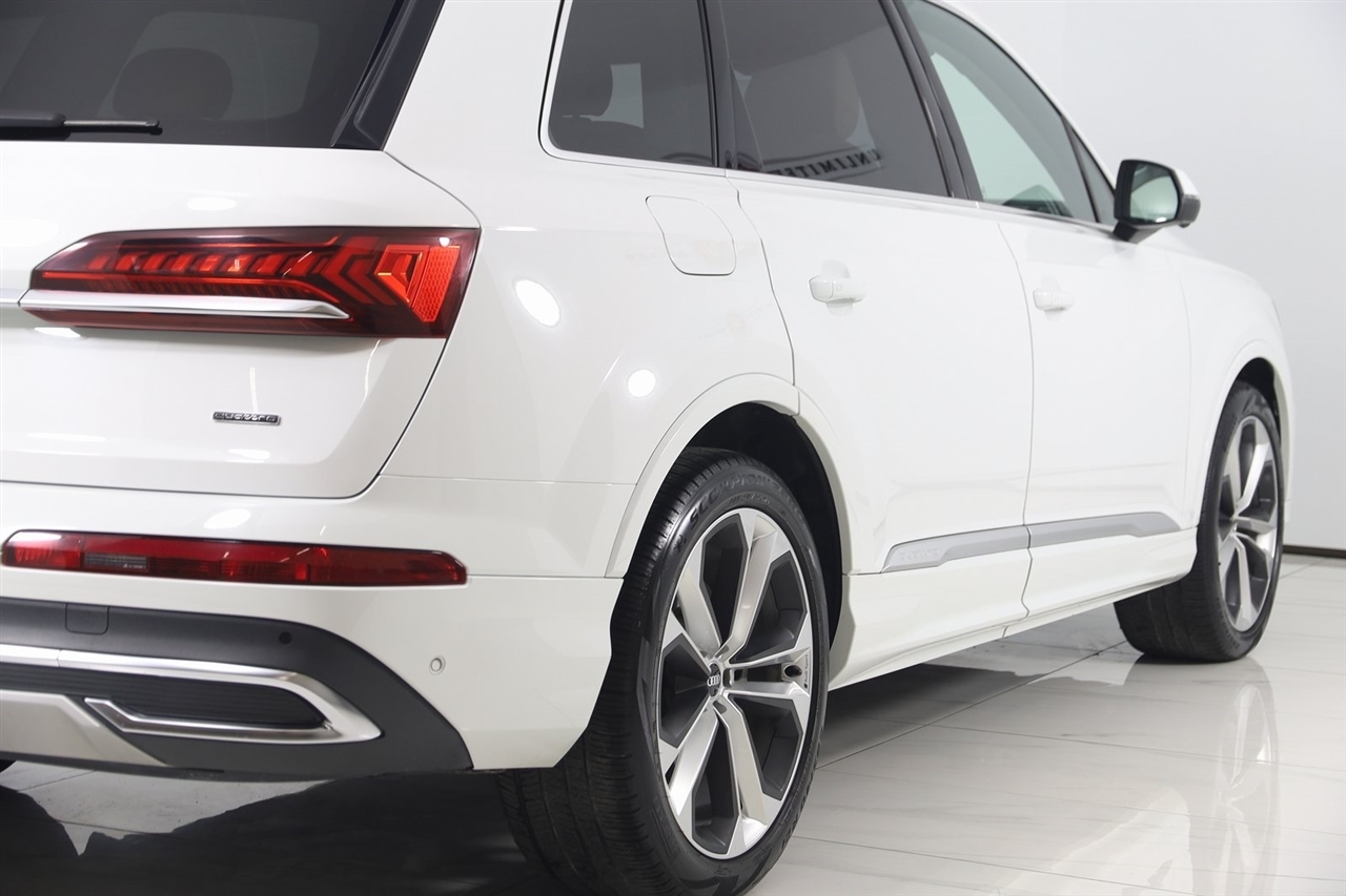 Audi Q7  2021