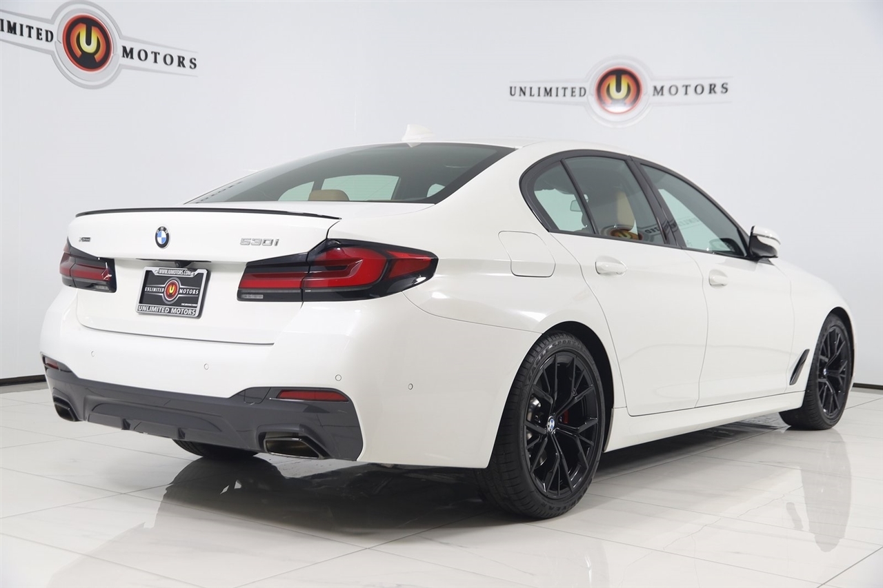 BMW 5-Series  2023