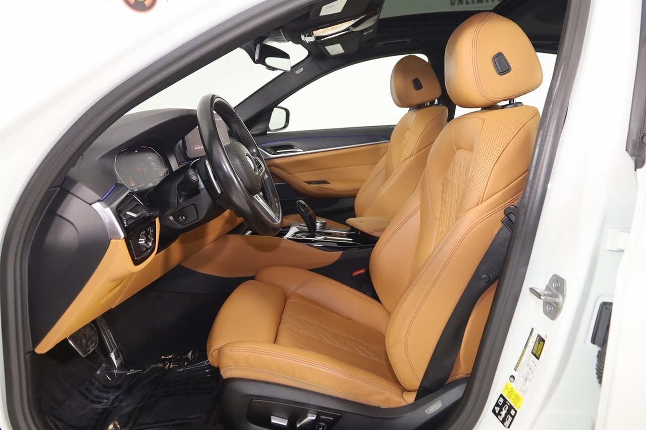 BMW 5-Series  2023