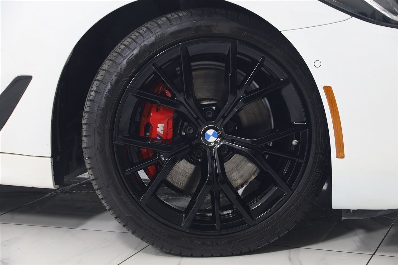 BMW 5-Series  2023