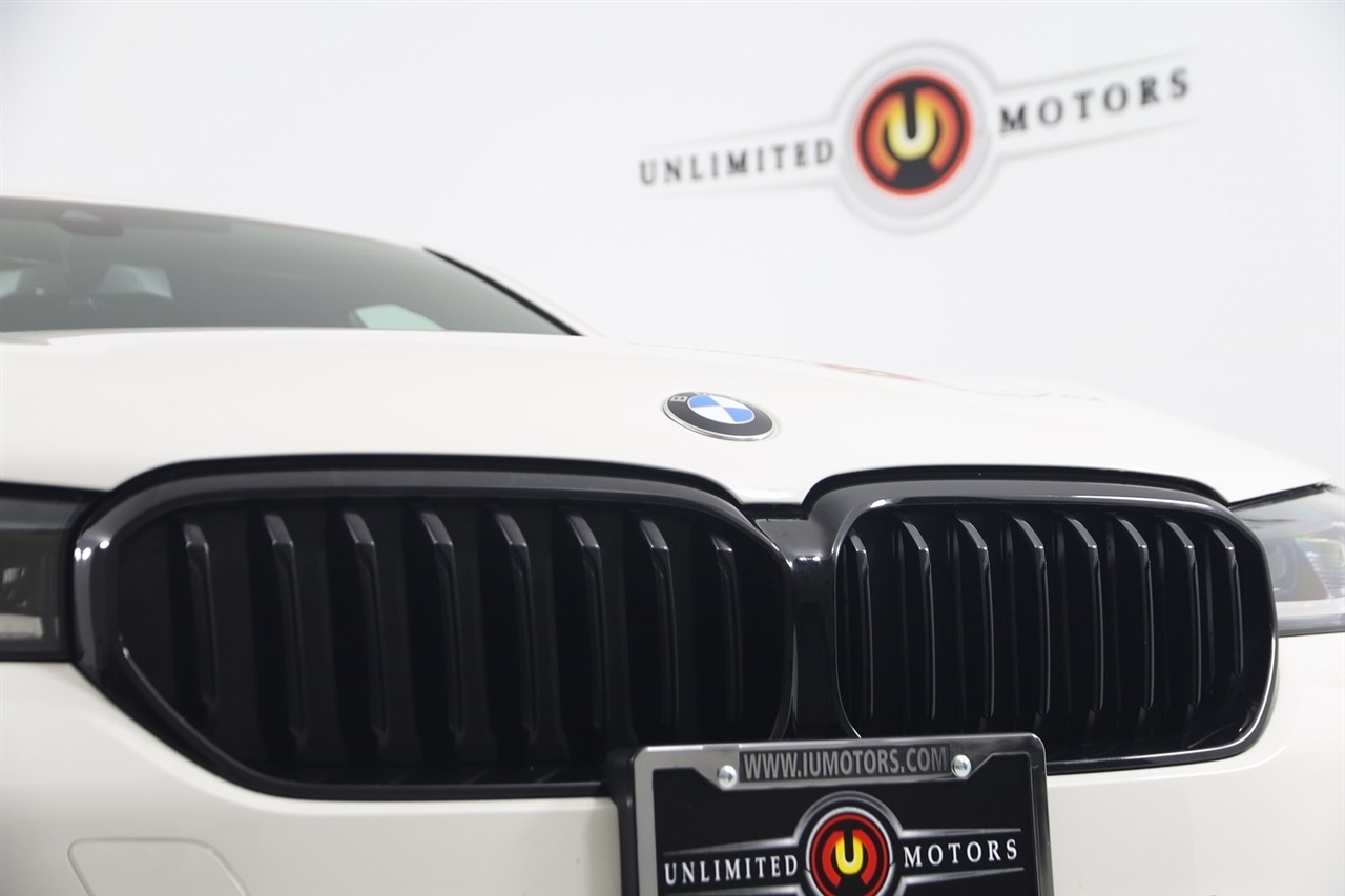 BMW 5-Series  2023