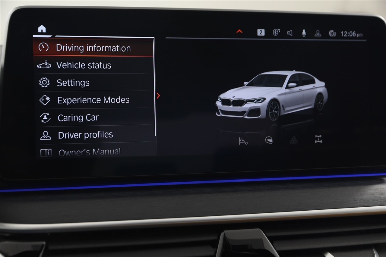 BMW 5-Series  2023