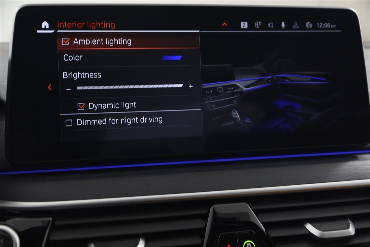 BMW 5-Series  2023