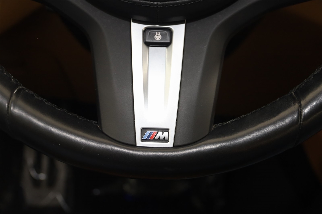 BMW 5-Series  2023