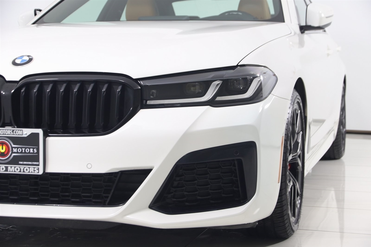 BMW 5-Series  2023