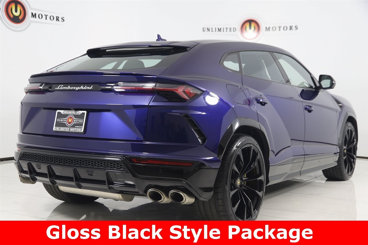 Lamborghini Urus  2021