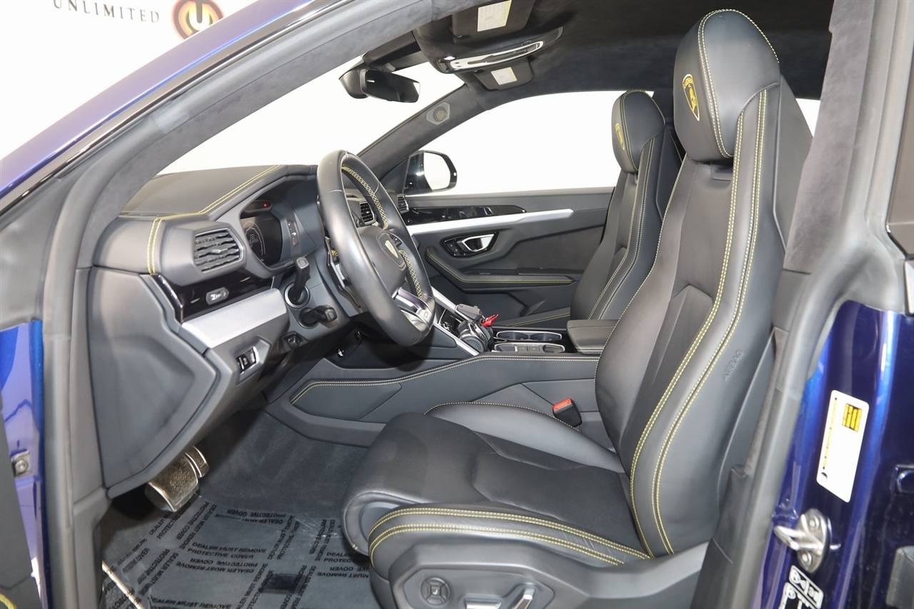 Lamborghini Urus  2021