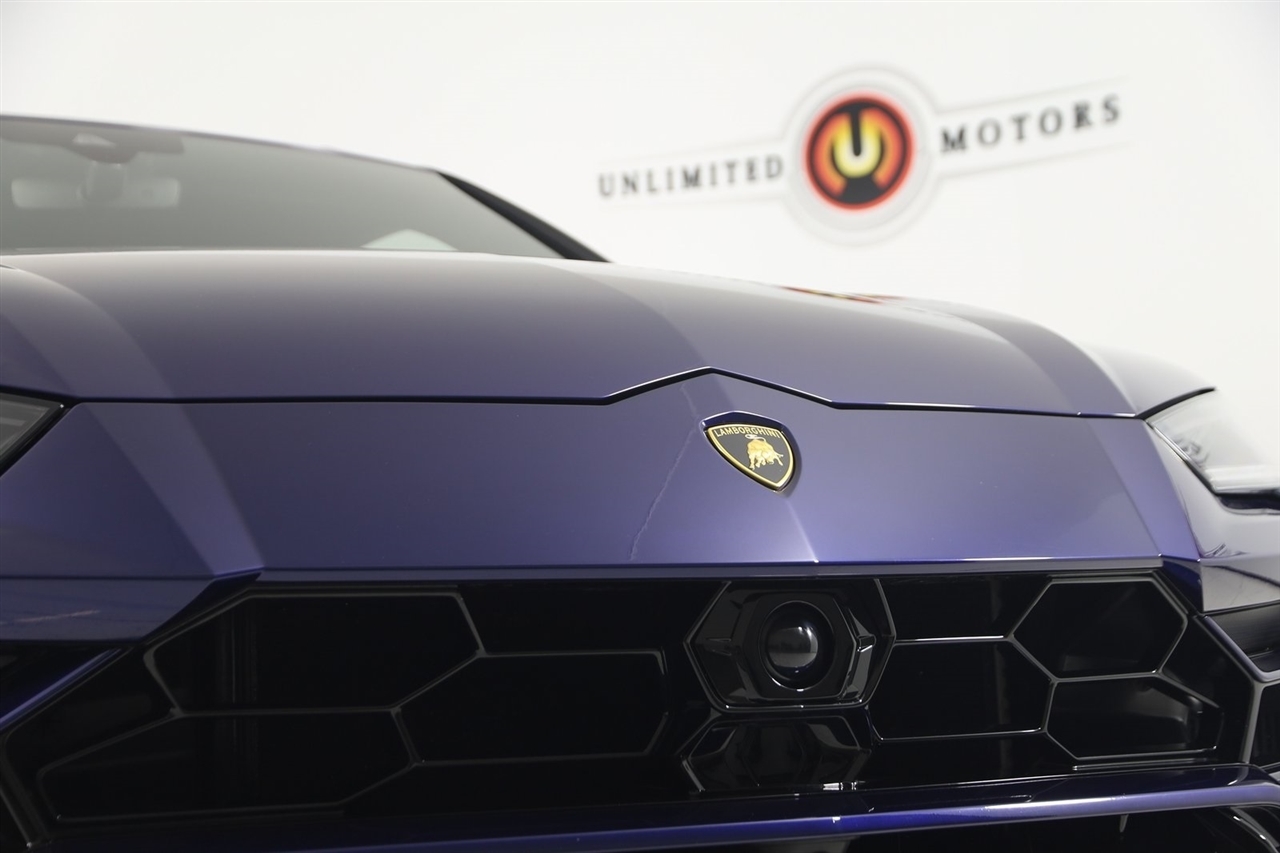 Lamborghini Urus  2021