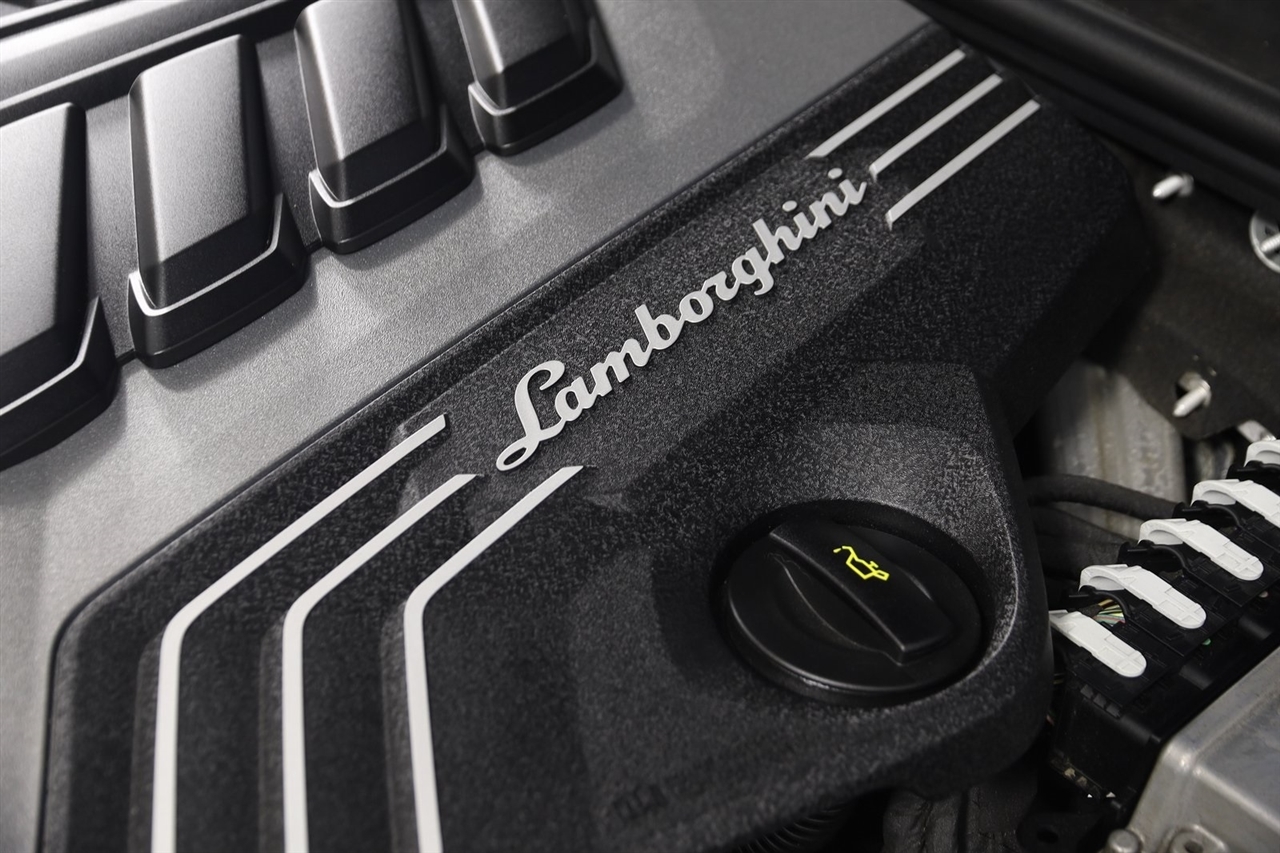 Lamborghini Urus  2021