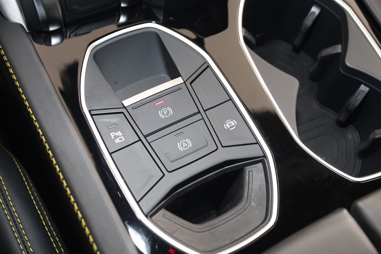 Lamborghini Urus  2021