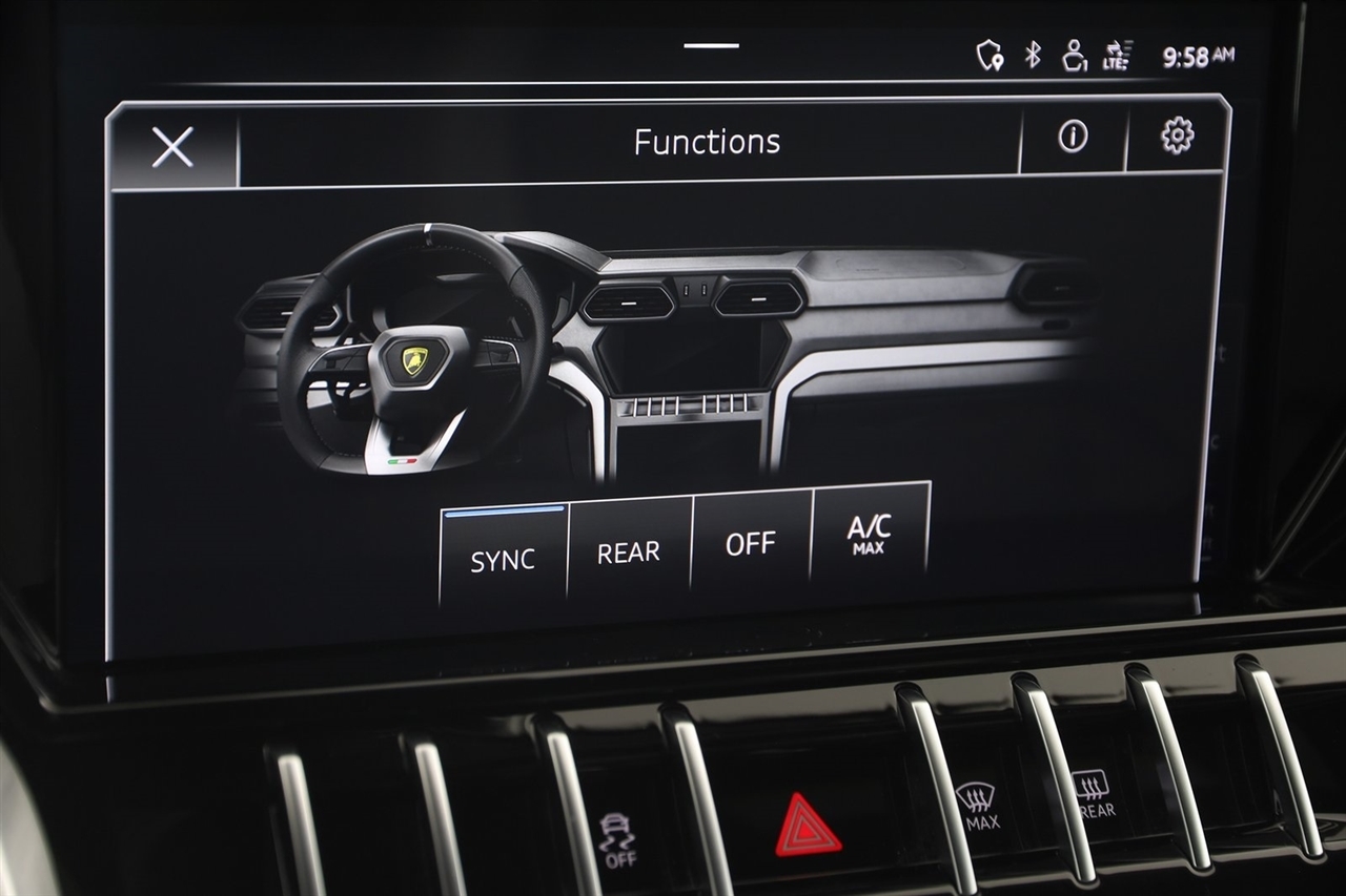 Lamborghini Urus  2021