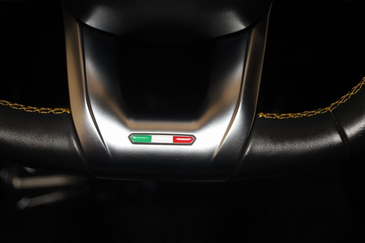 Lamborghini Urus  2021