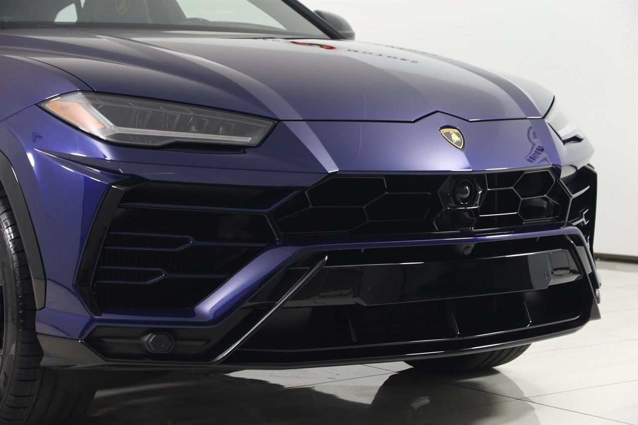 Lamborghini Urus  2021