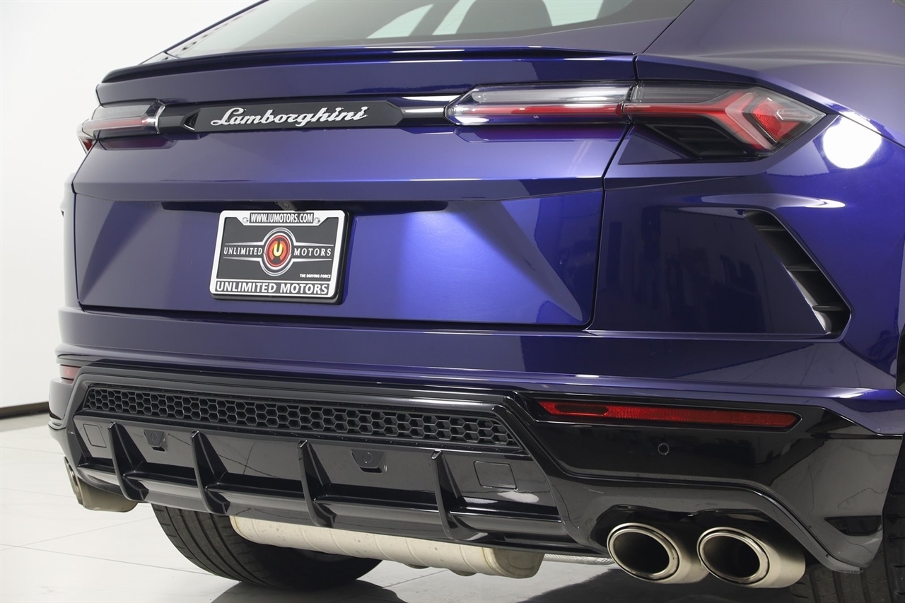 Lamborghini Urus  2021