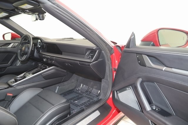 Porsche 911  2024