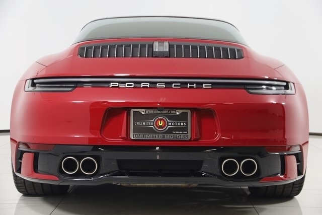 Porsche 911  2024