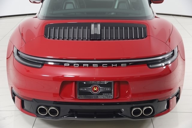 Porsche 911  2024
