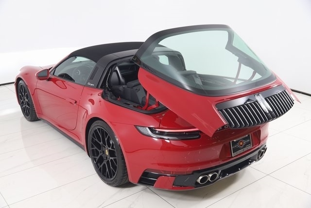 Porsche 911  2024