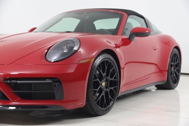 Porsche 911  2024