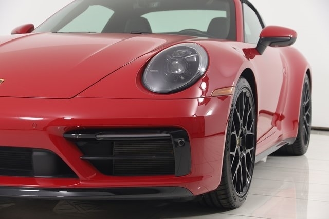 Porsche 911  2024