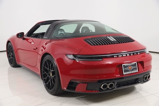 Porsche 911  2024