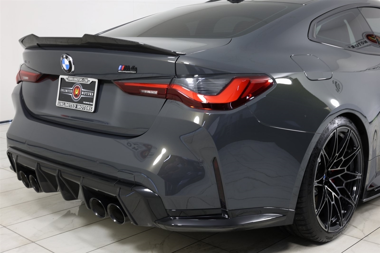 BMW M4  2024