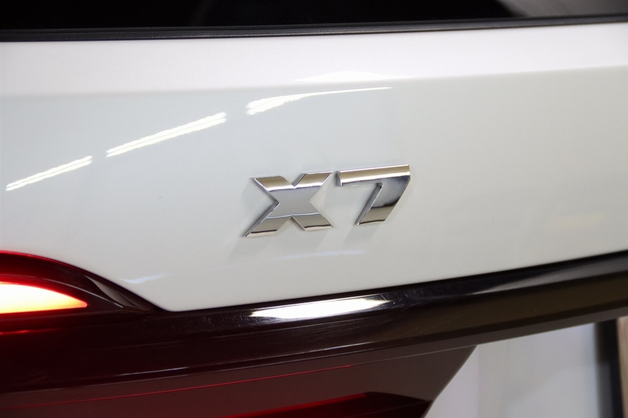 BMW X7  2024