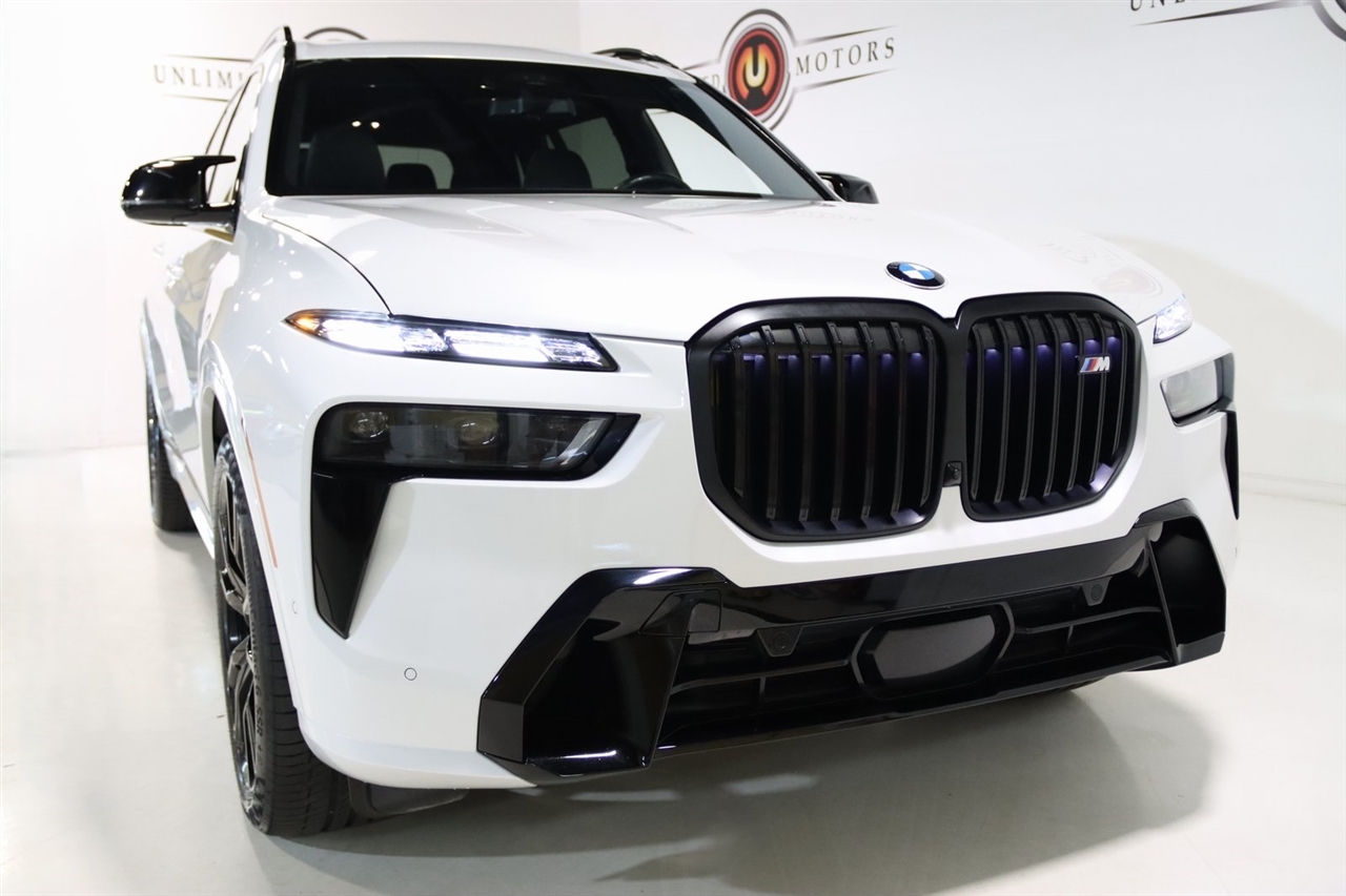BMW X7  2024